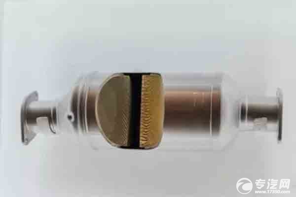 國六專用車上是不是都裝有顆粒捕捉器？